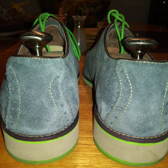 Lt. Blue Nubuck Johnston & Murphy Wingtips. Size: (8M) - Picture 3 of 7
